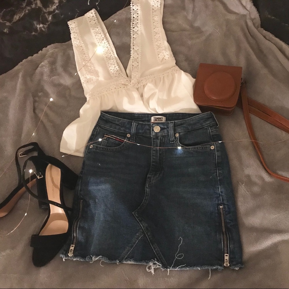 Tommy Hilfiger denim skirt